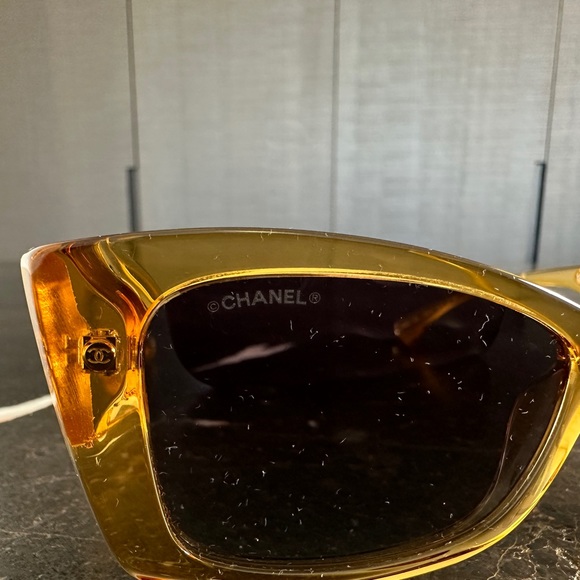 CHANEL RECTANGLE SUNGLASSES - Picture 3 of 8